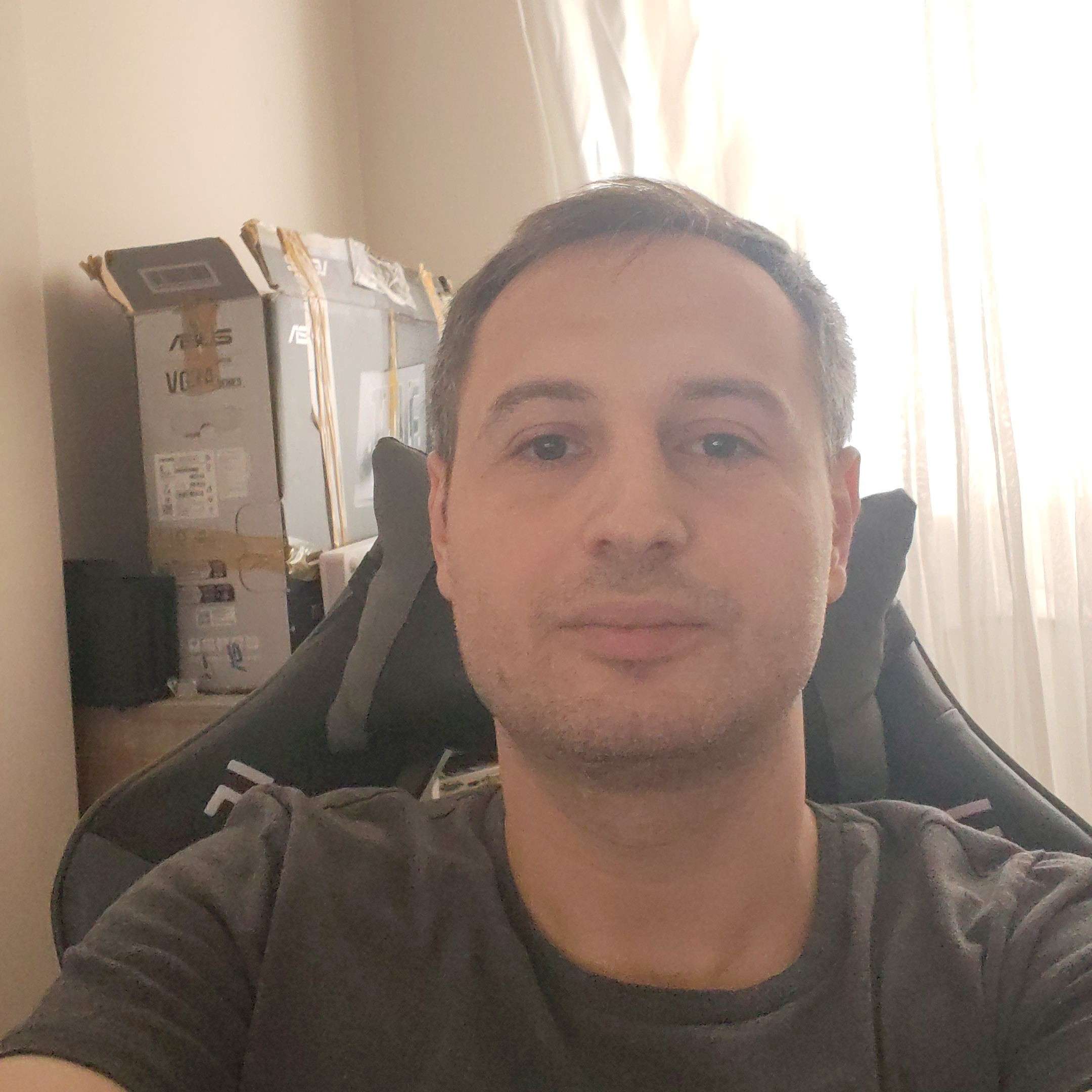 Kim benimle uğraşmak ister ki