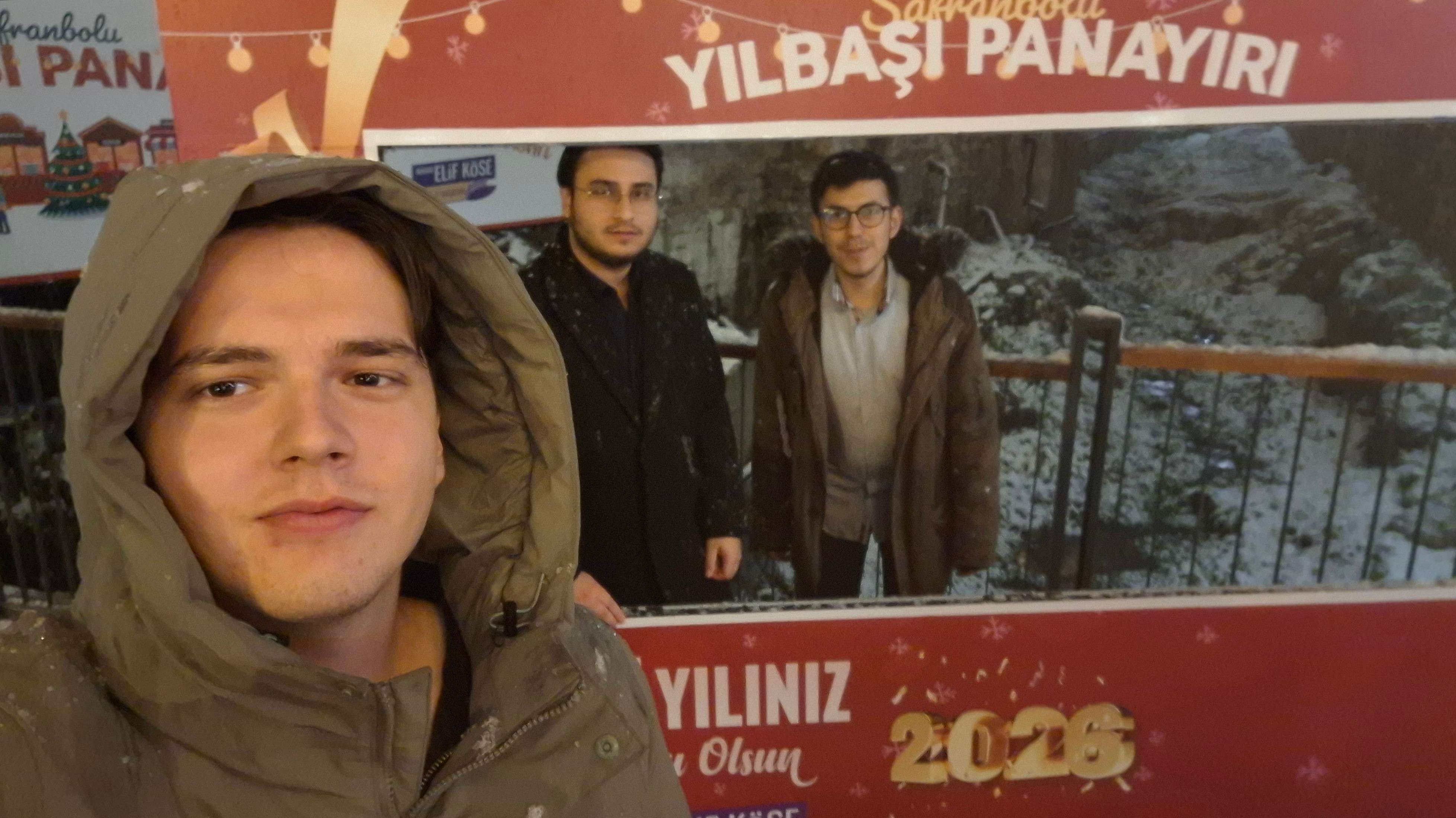 Panayırdayız gelen gelsin.