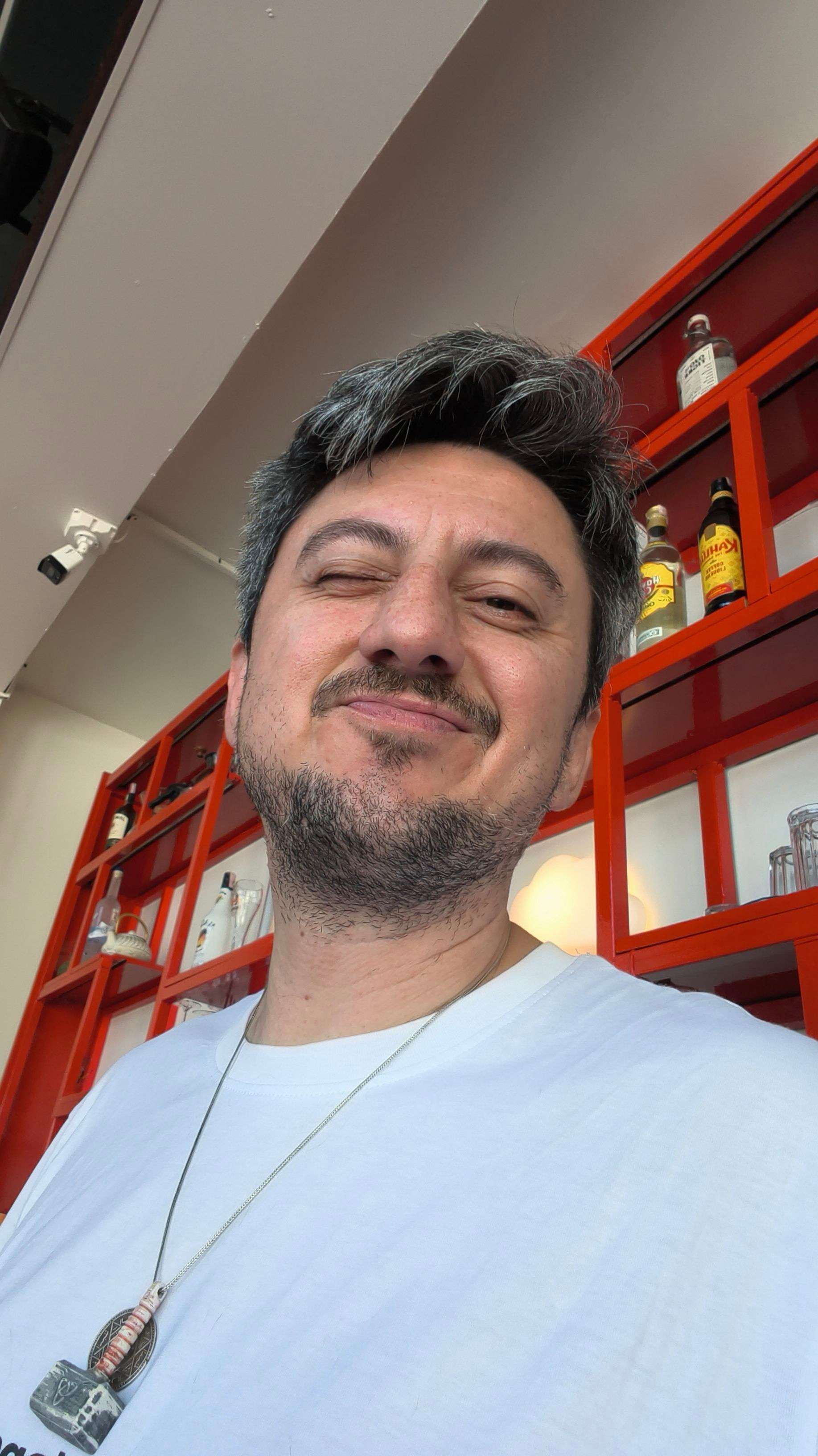 Batuhan Tezeken